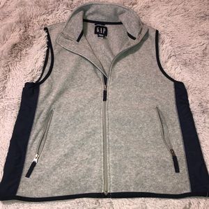 GAP vest